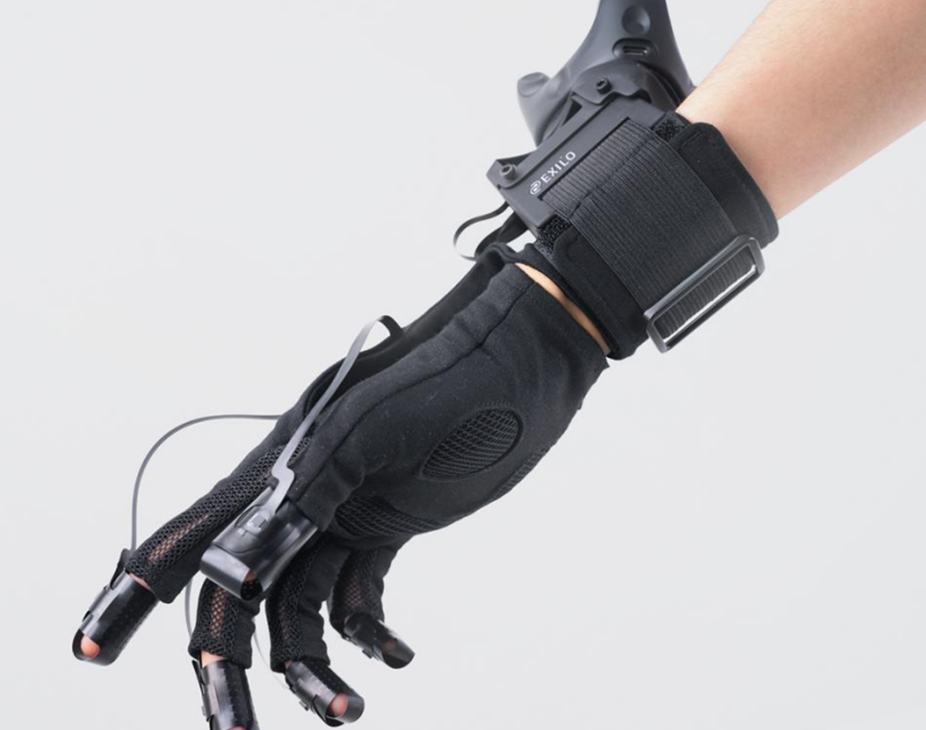 EXILO 电触觉手套